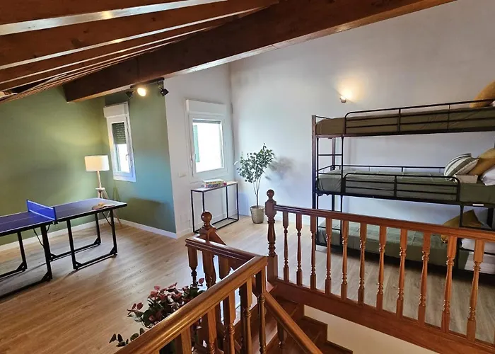 Hébergement de vacances Casa Arenal Comillas, Grande, Céntrico Y Tranquilo, Con Jardín Y Piscina, Ideal Familias *