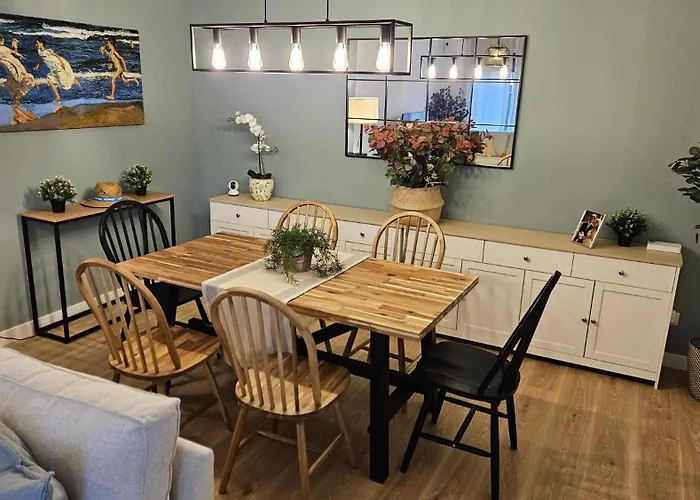 Hébergement de vacances Casa Arenal Comillas, Grande, Céntrico Y Tranquilo, Con Jardín Y Piscina, Ideal Familias *